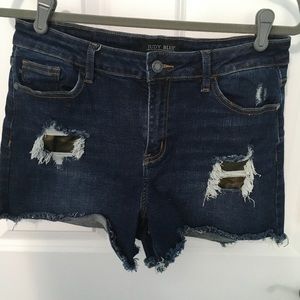 Judy Blue distressed camouflage patch size large denim shorts